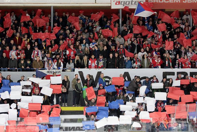 Hokejový tým České republiky sehrál ve středu přípravné utkání na znojemském zimním stadionu proti Rakousku.