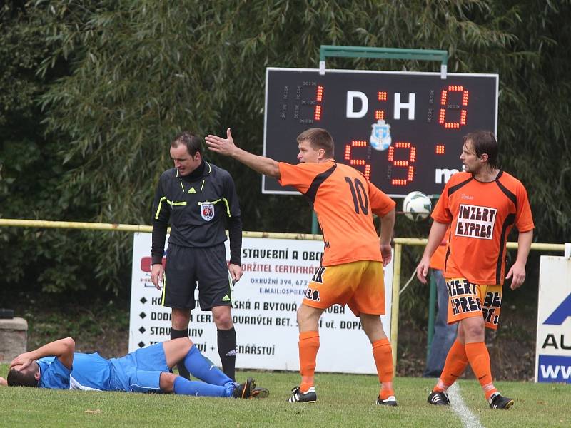 Fotbalisté Moravského Krumlova porazili v derby IE Znojmo 2:0.