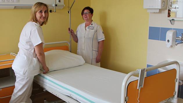 Onkologičtí pacienti znojemské nemocnice mají nové lůžkové oddělení.