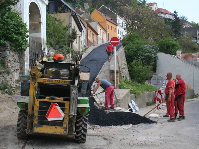 Oprava kanalizace ve Znojmě. Ilustrační foto.
