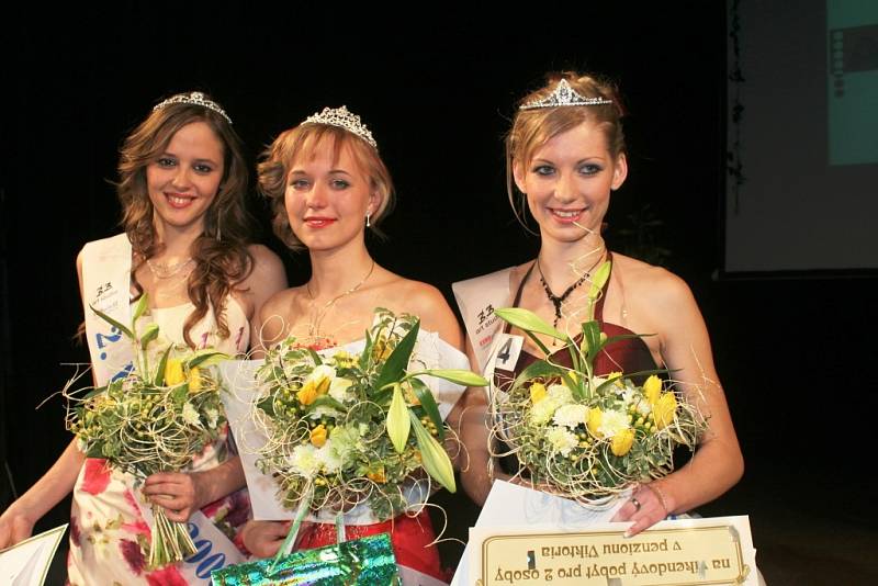 Miss Znojmo 2008. Zvítězila patnáciletá Lucie Částková.