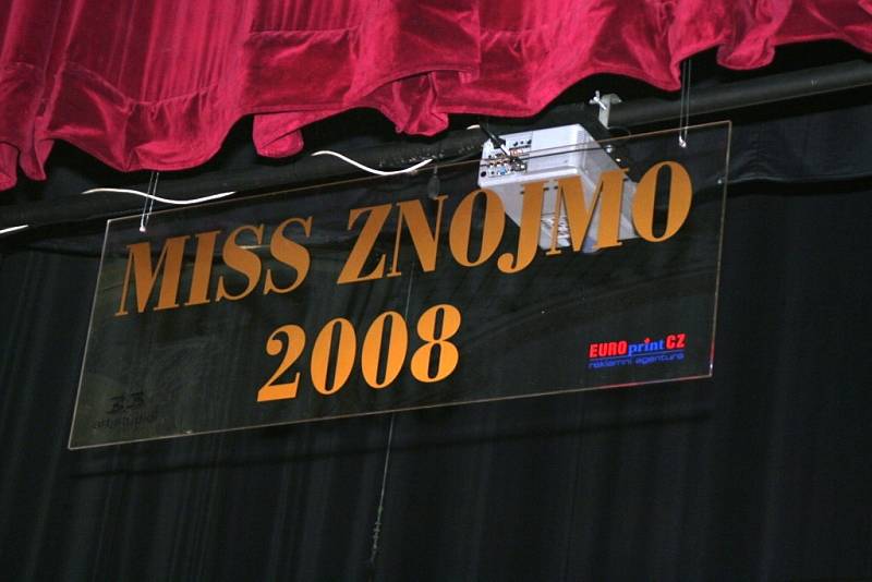 Miss Znojmo 2008. Zvítězila patnáciletá Lucie Částková.