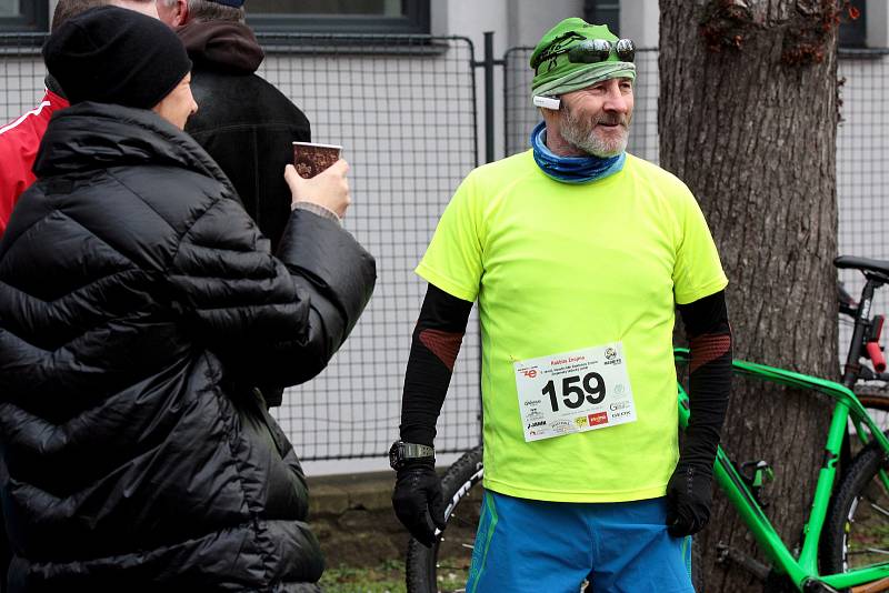 Více než 250 sportovců vyběhlo na den po Štědrém večeru na trať 39. ročníku znojemského Vánočního běhu Elektrokovu.