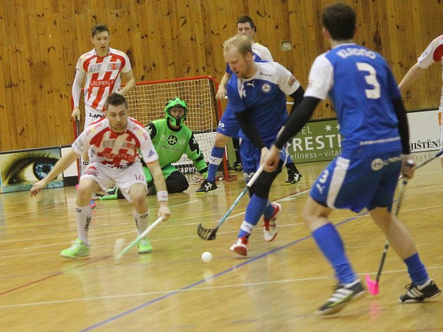 Znojmo na úvod florbalového play off jednou uspělo a série s Kladnem je tak 1:1 na zápasy.