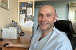 Jako primář Ortopedicko-traumatologického oddělení na znojemské nemocnici působí Martin Komzák už od loňského května.
