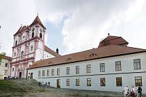 V někdejší škole u Louckého klášera má díky evropské dotaci vzniknou centrum obnovy památek.