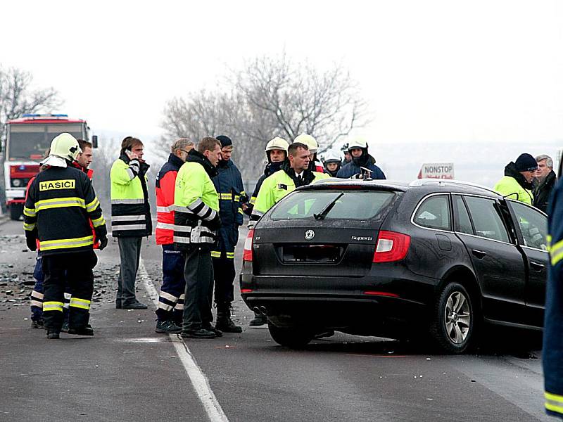 Smrtelná nehoda nad vrboveckými sklepy v pátek 17. prosince 2010.