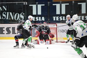 Hokejisté Znojma (černí) prohráli ve 20. kole ICEHL na ledě Klagenfurtu 2:0.