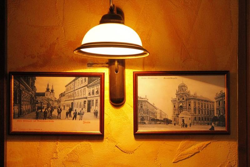 Od posledního zářijového pondělí je znovu otevřená kdysi legendární kavárna Corso ve Znojmě.