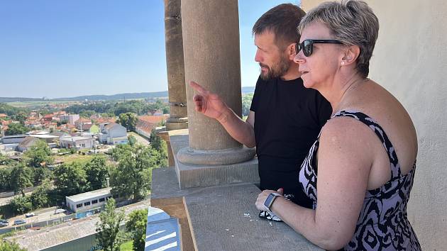 Zámecká věž v Moravském Krumlově se otevřela po opravách návštěvníkům.