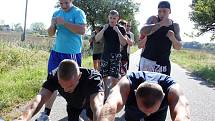 Znojemský oddíl Valetudo RK Znojmo uspořádal soustředění borců, kteří se zajímají o sport nazývaný zkratkou MMA. Je složena z anglického Mixed Martial Arts, což v překladu znamená smíšená bojová umění. 