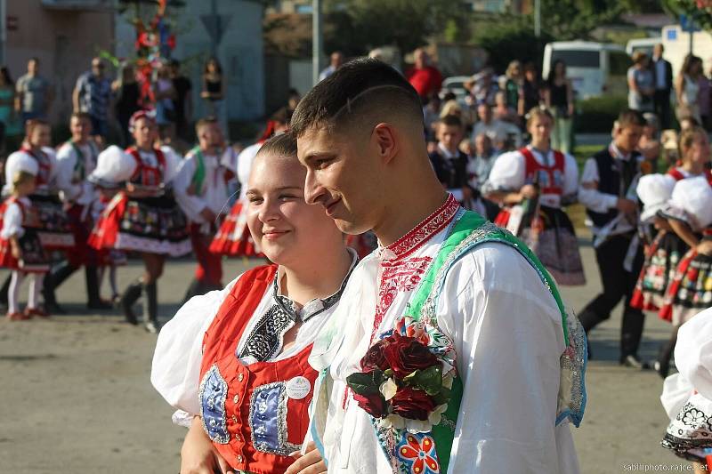 Miroslavská chasa slavila tradiční krojované hody.