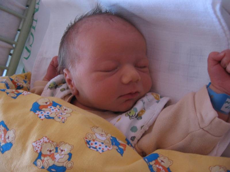 Erik Ptáček, 52cm, 3830g, 20.5.2008, Znojmo