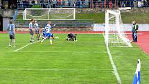 Zápas MSFL 1.SC Znojmo vs. Baník Ostrava B. Zdeněk Látal střílí druhý gól domácího týmu.