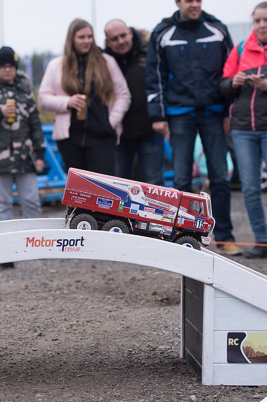 Pátý ročník setkání nejen českých dakaristů se uskutečnil v rámci akce Mogul Dakar setkání v neděli 24. března na autodromu Sosnová.