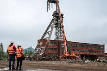 Likvidace důlní věže v květnu 2015.