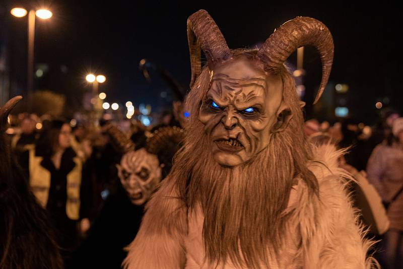 Krampusáci v Novém Boru.