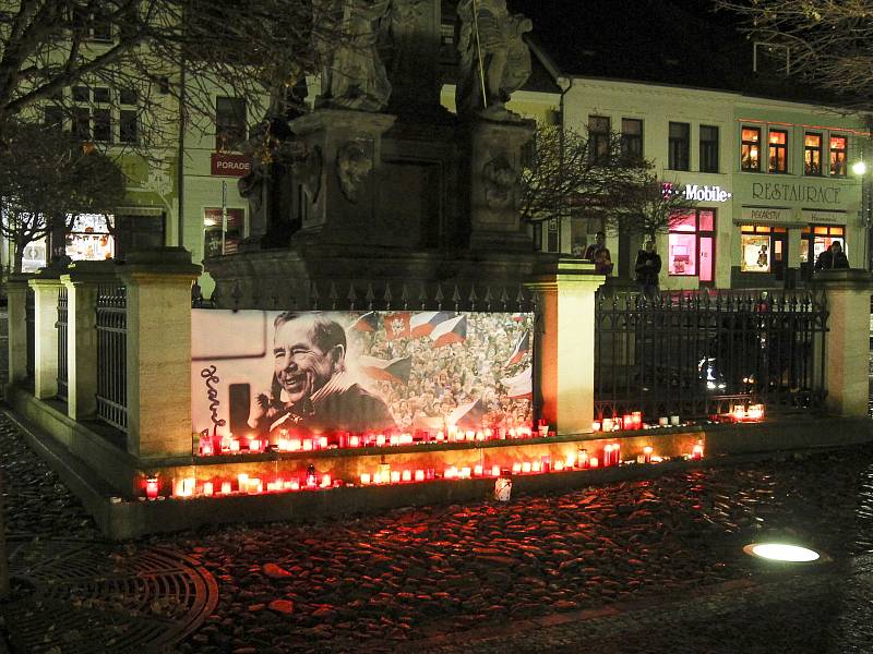 Jedna z oslav svobody a demokracie se ve čtvrtek 17. listopadu odehrála i v České Lípě. 