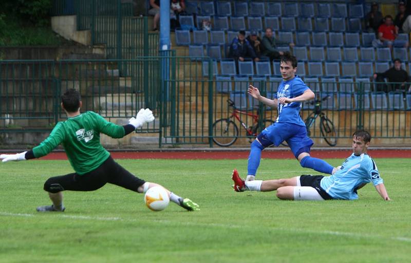 Příprava: Česká Lípa (pruhované dresy) - Vilémov 7:0 (4:0).