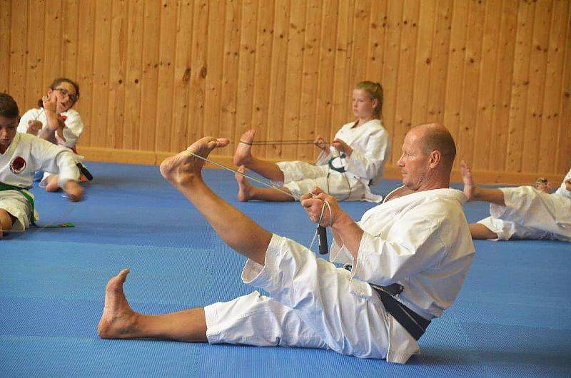 Karate klub Sport Relax v České Lípě měl soustředění v Chřibské.