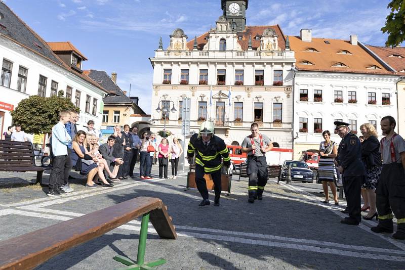 Hasičská legenda Zdeněk Frydrych převzal čestné občanství města Česká Lípa.