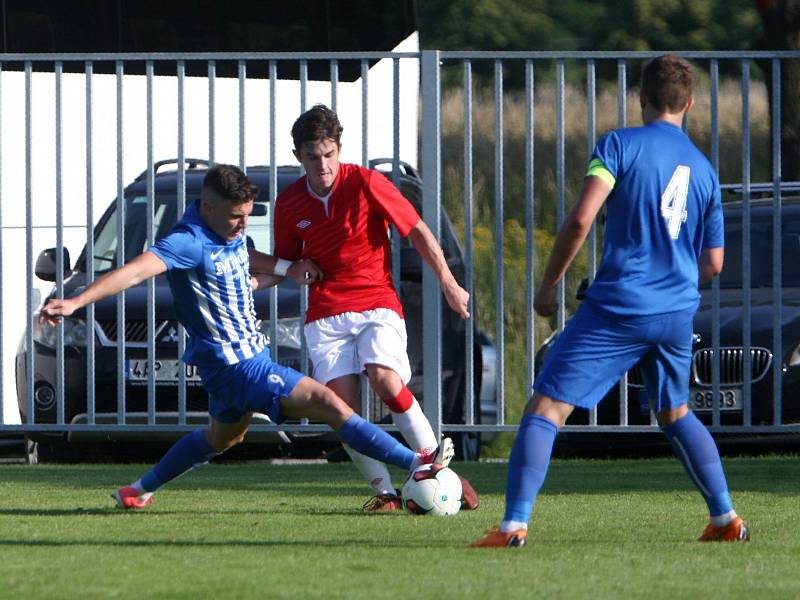 Sportovní sdružení Ostrá - Arsenal Česká Lípa 2:1 (1:1).