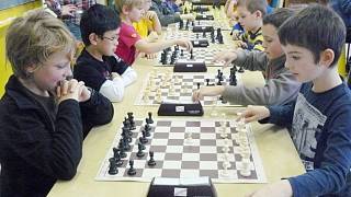Vánoční šachový turnaj měl rekordní účast. Vítězem se stal Fuka -  Českolipský deník