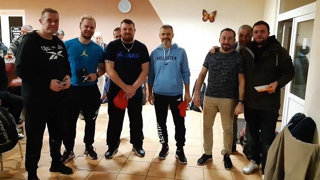 V sobotu 27. listopadu uspořádala Tenisová rodina v České Lípě již 3. turnaj v mužské čtyřhře v rámci zimní halové série 2021/2022.