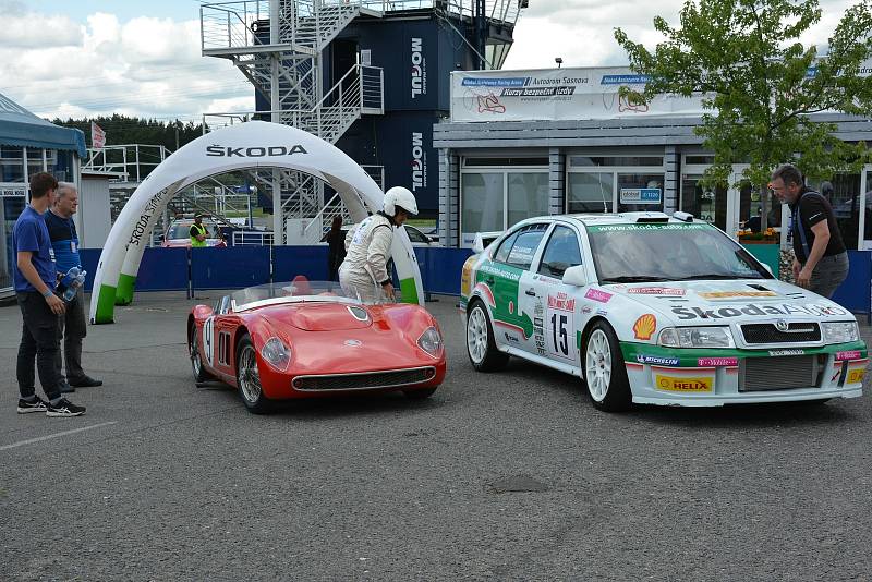 Rally Bohemia na autodromu v Sosnové v pátek 9. července.