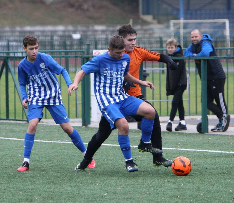 U 17: Česká Lípa - Chomutov 3:1.