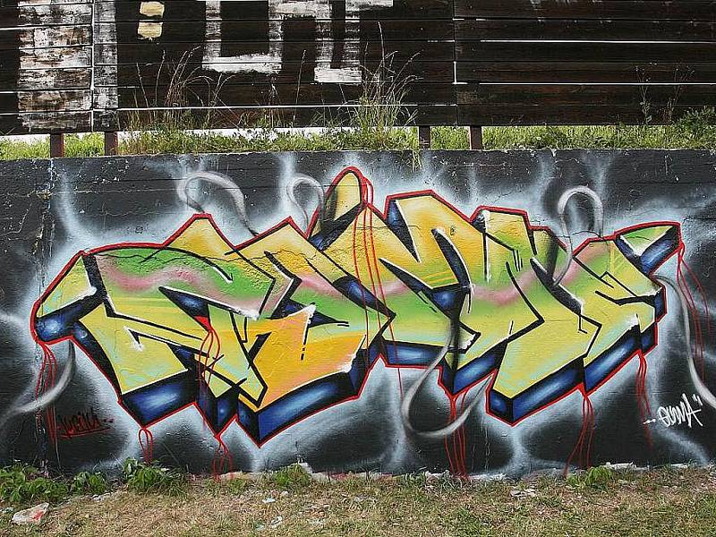 Výsledky sobotní akce GRAFFITY JAM na legální ploše pro sprejování u ZŠ Špičák v České Lípě.