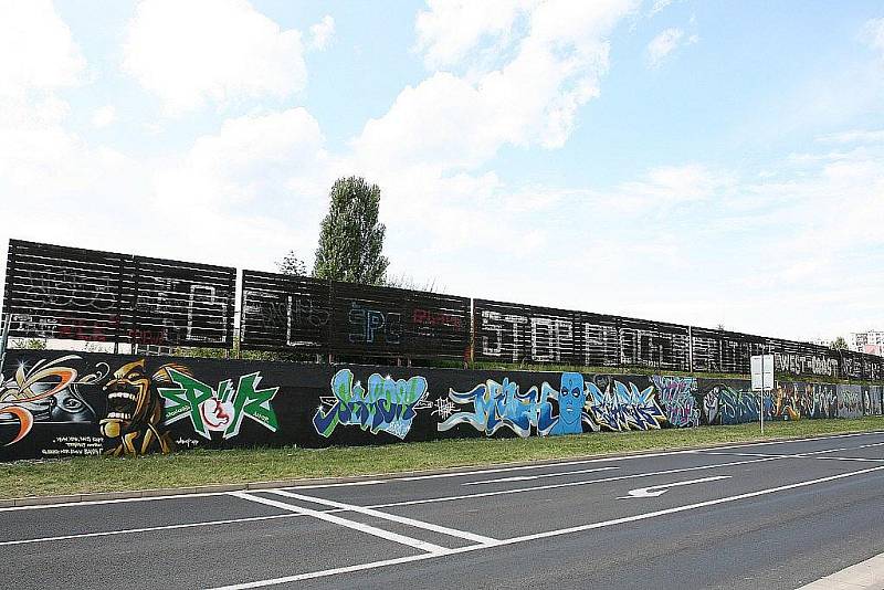 Výsledky sobotní akce GRAFFITY JAM na legální ploše pro sprejování u ZŠ Špičák v České Lípě.