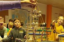 V celostátní soutěži Veselá věda se umístili na 1. místě žáci ZŠ Jižní Česká Lípa.