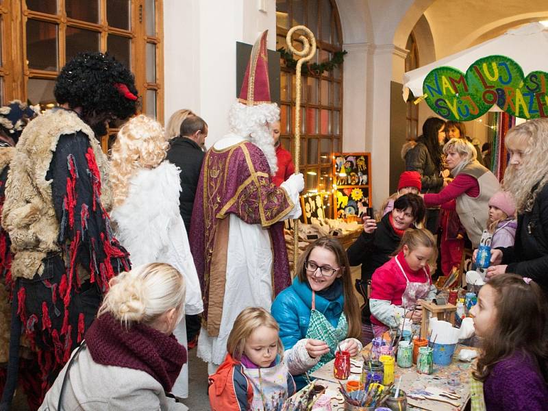 Pětadvacáté Vánoční trhy v českolipském muzeu.