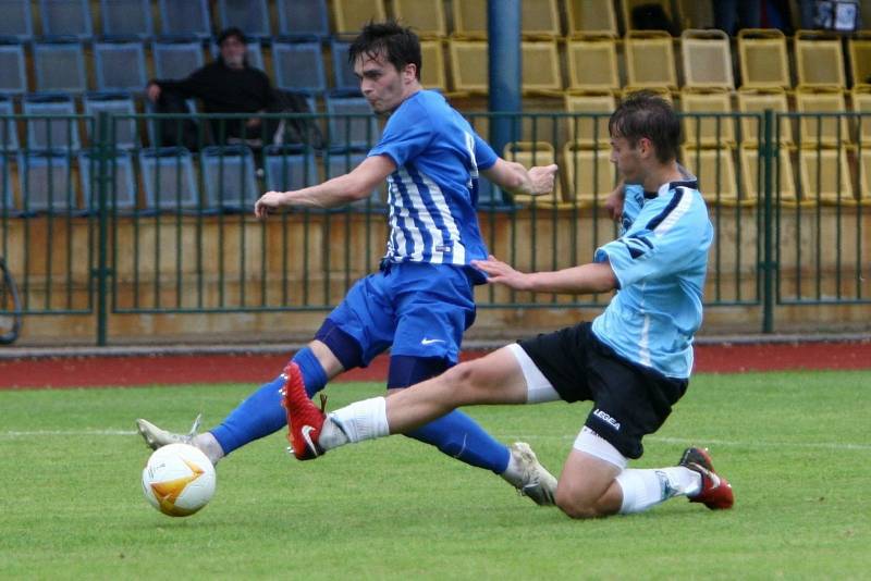 Příprava: Česká Lípa (pruhované dresy) - Vilémov 7:0 (4:0).