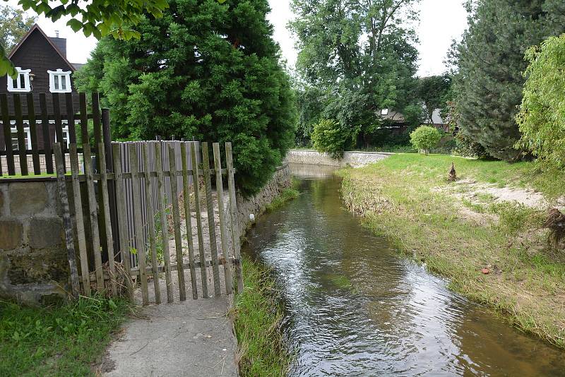 Svitávka je malá řeka, říčka pramenící na saské straně Lužických hor, pravostranný přítok Ploučnice. Délka toku je 37,4 km. Plocha povodí měří 132,5 km².