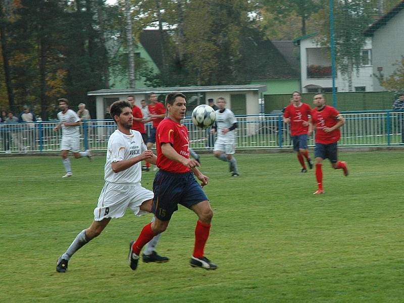 Doksy ve šlágru kola doma zaslouženě porazily dosud vedoucí Hejnice a vrátily se tak do čela tabulky I. A třídy.