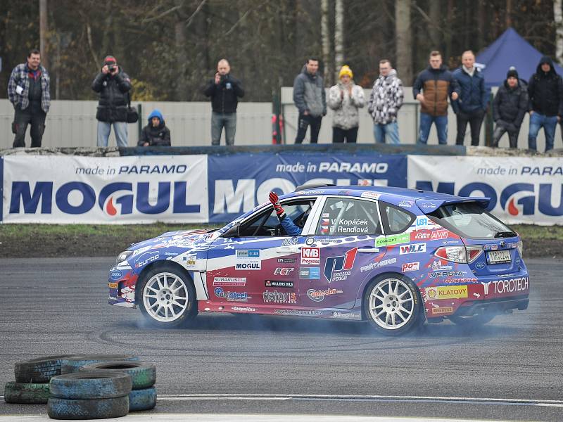 Na autodromu v Sosnové o víkendu probíhal již 16. ročník oblíbené akce Global Assistance Setkání mistrů.