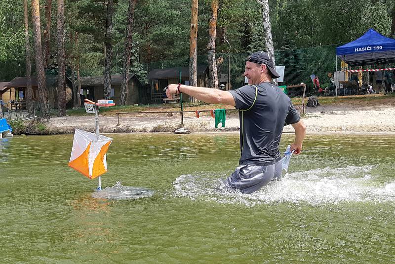 Po čtyřech letech se v romantickém kraji kolem Máchova jezera konal ve dnech 5. až 6. června XIX. ročník otevřeného mistrovství ČR v orientačním běhu.