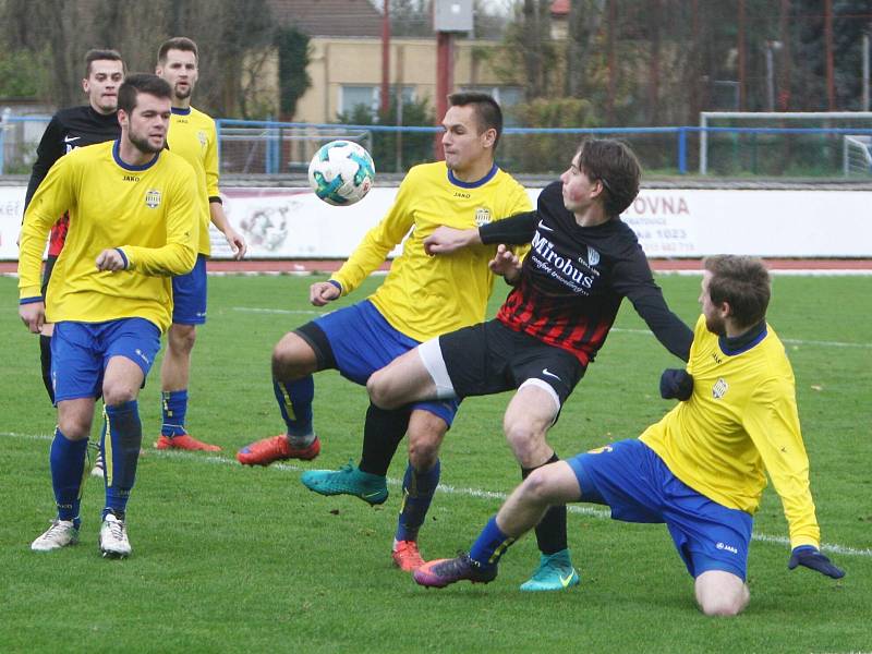 Neratovice/Byškovice - Arsenal Česká Lípa 2:0 (2:0). 