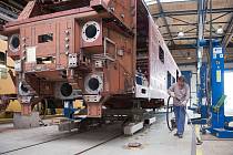 Současným majitelem továrny v průmyslové čtvrti Dubice je od roku 1998 kanadský koncern Bombardier, pro jehož železniční divizi v současnosti závod vyrábí zjednodušeně řečeno korpusy budoucích vlaků.