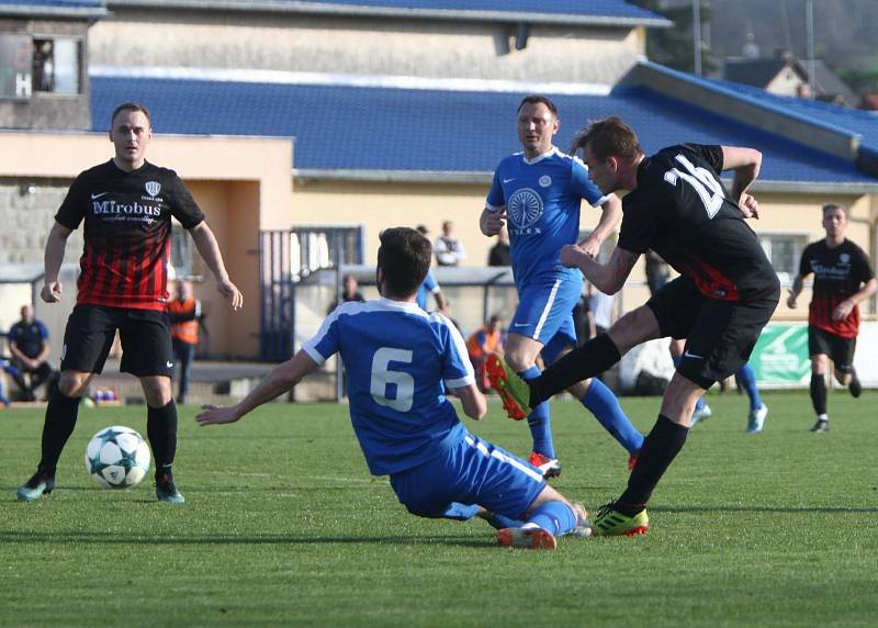 Beran prostřelil Stryu a zvyšuje na 0:3.