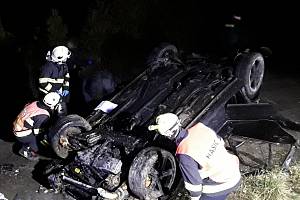Profesionální hasiči ze stanice Česká Lípa ve čtvrtek 29. února v nočních hodinách zasahovali v Horní Libchavě na Českolipsku, kde došlo k dopravní nehodě jednoho osobního automobilu. Ta měla tragické následky.