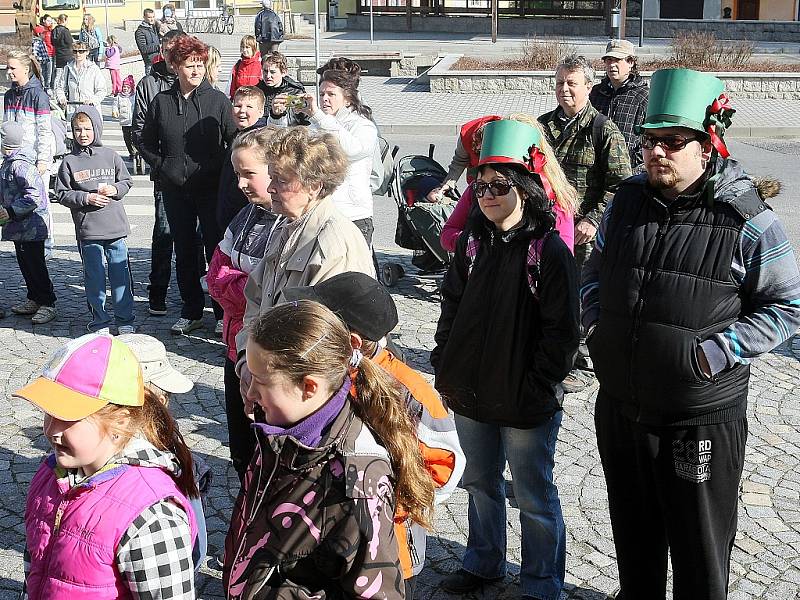 V Brništi po zimě otevřeli naučnou Stezku hastrmanů.