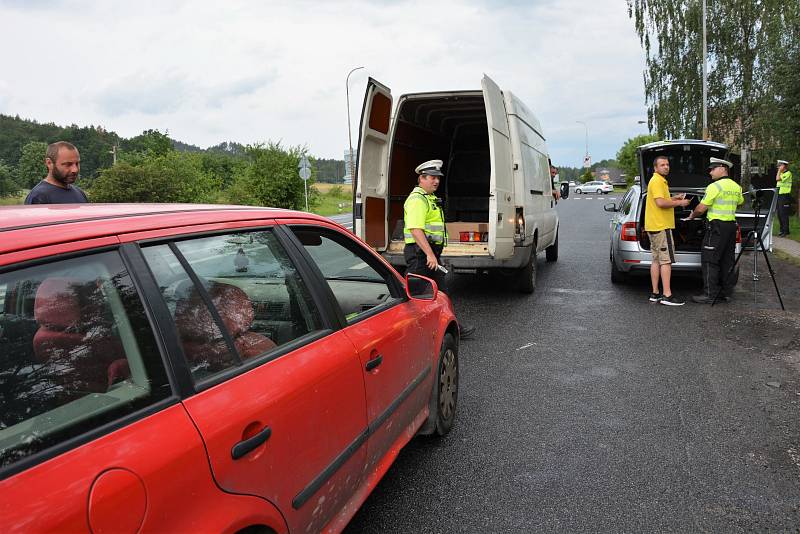 Policejní hlídka na Českolipsku