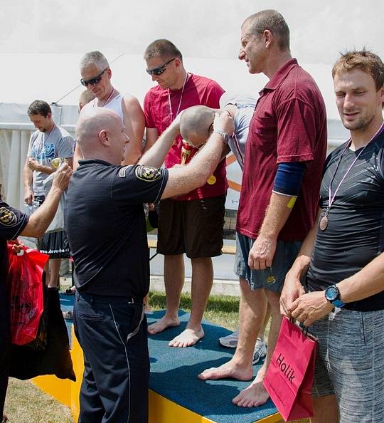 Mistrovství ČR hasičů ve čtyřmístných raftech ovládl tým z Libereckého kraje. 