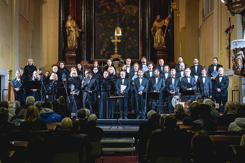 Závěrečný koncert festivalu Lípa Musica hostil v českolipské bazilice Všech svatých Český filharmonický sbor Brno.