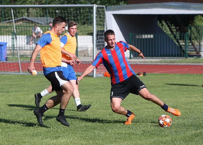 Fotbalisté českolipského Arsenalu se chystají na divizní soutěž.