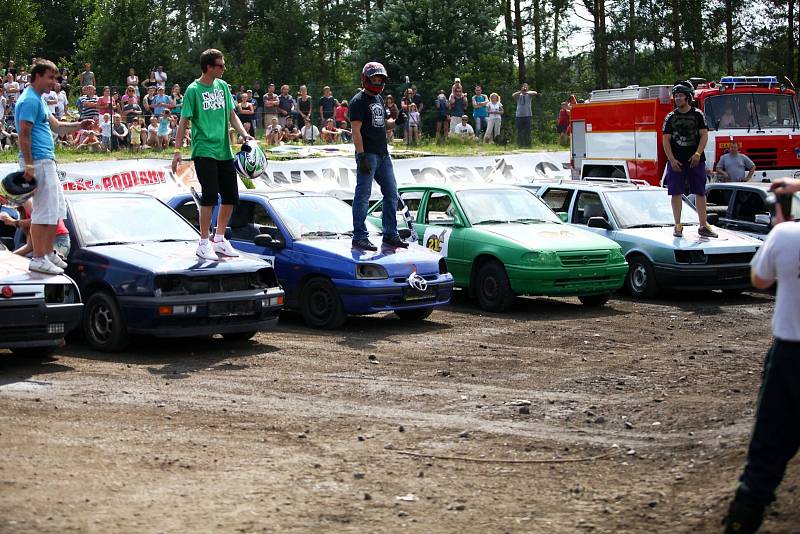 Destruction derby na autodromu. Den druhý.