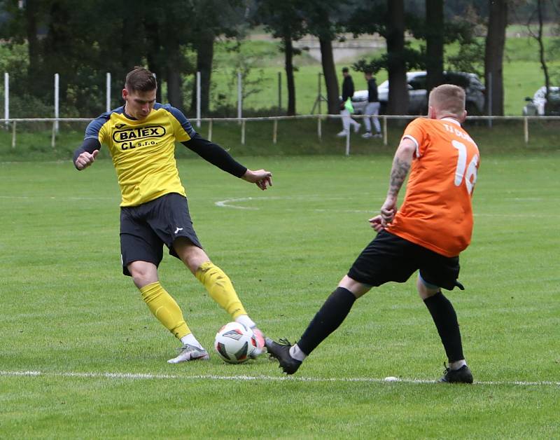 I.B třída, západ: Jestřebí - Dubnice 6:1.